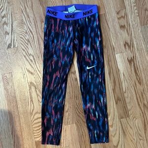 Nike DRI-Fit sporty leggings